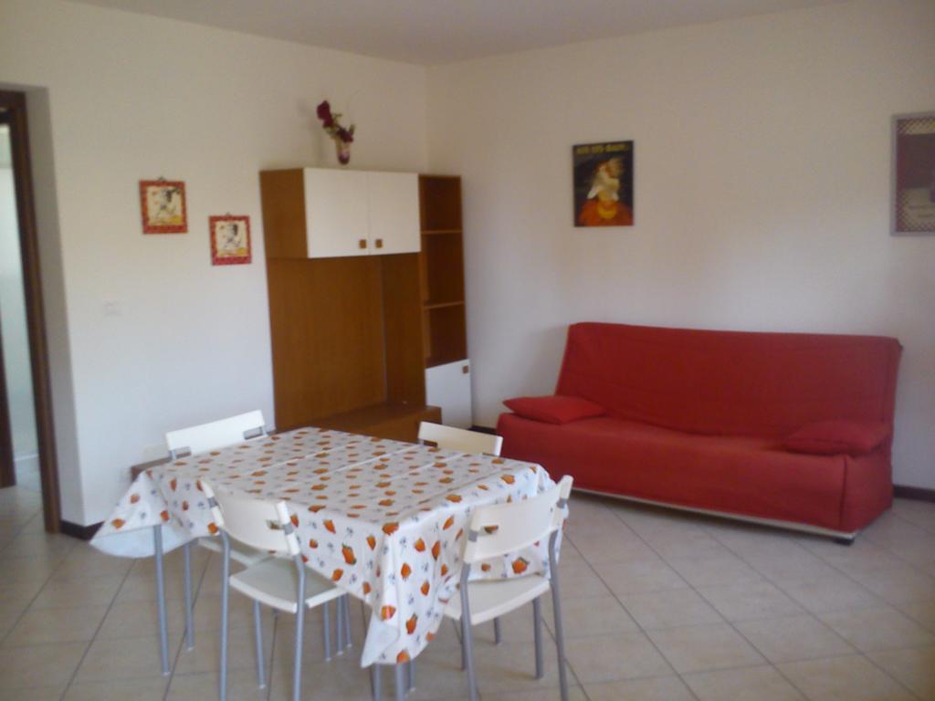 Casa Vacanza Holiday Villa Pieris Ngoại thất bức ảnh