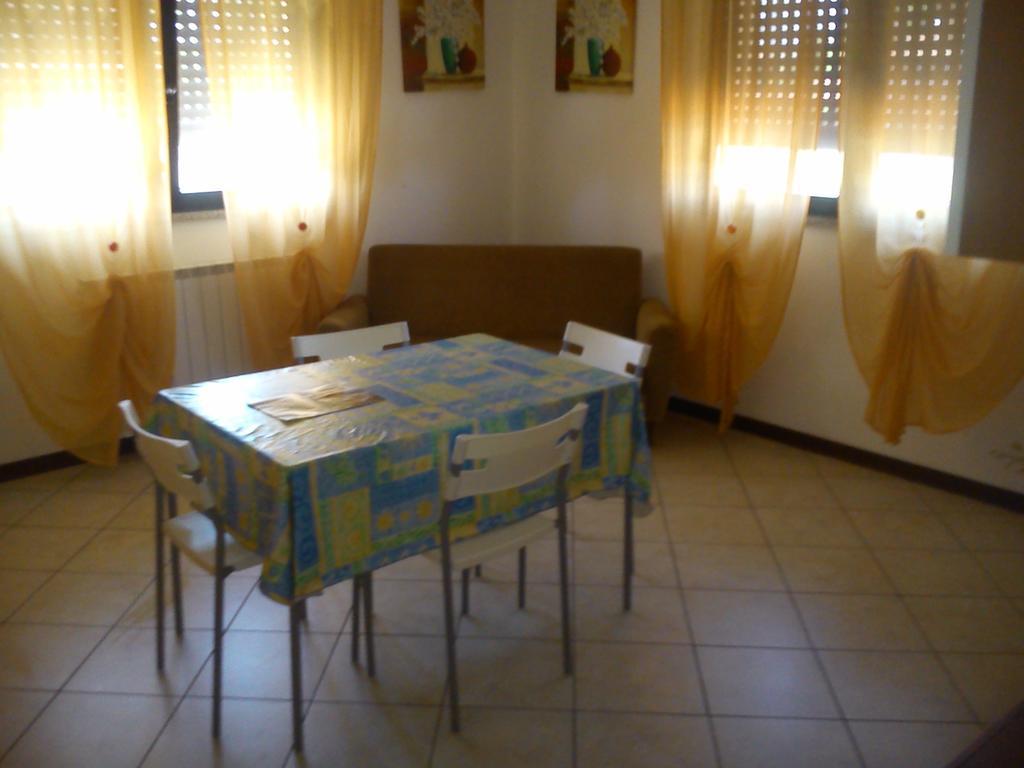 Casa Vacanza Holiday Villa Pieris Ngoại thất bức ảnh